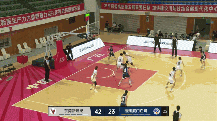 战报｜全体选手得分 厦门白鹭队在第一阶段的决赛中输给了东莞新世纪队 