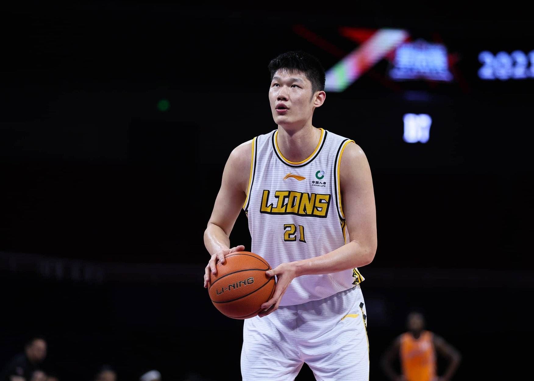 🏀广厦vs深圳前瞻：王博捍卫主场不败金身，深圳近10战9负状态堪忧